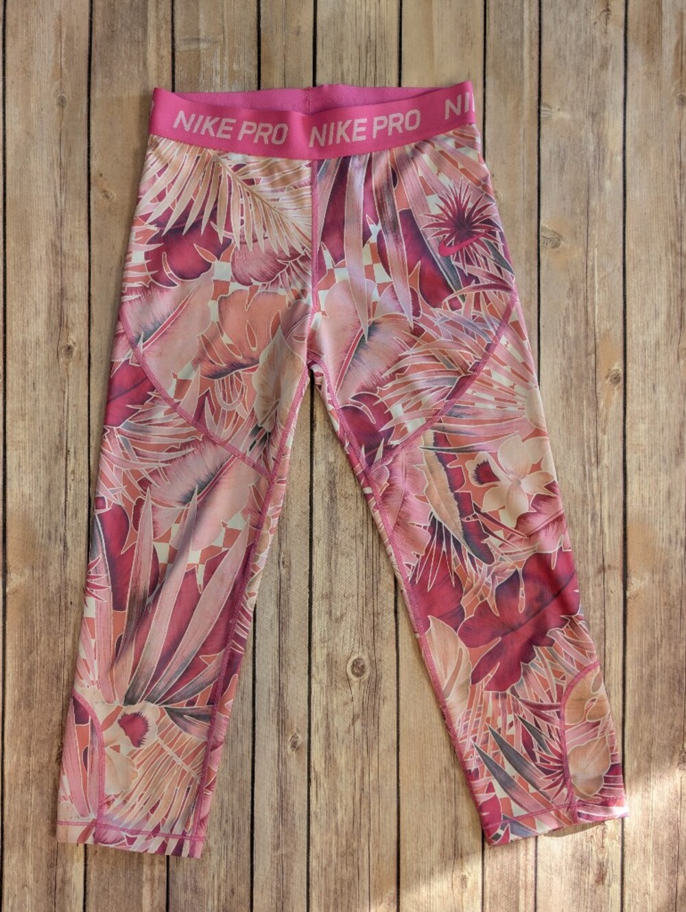 Nike Pink Tropical Floral Leggings
